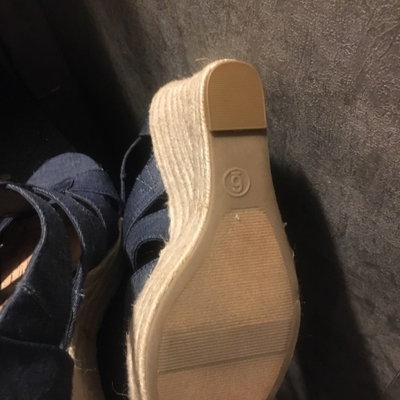 Merona - Picture 5 of 5